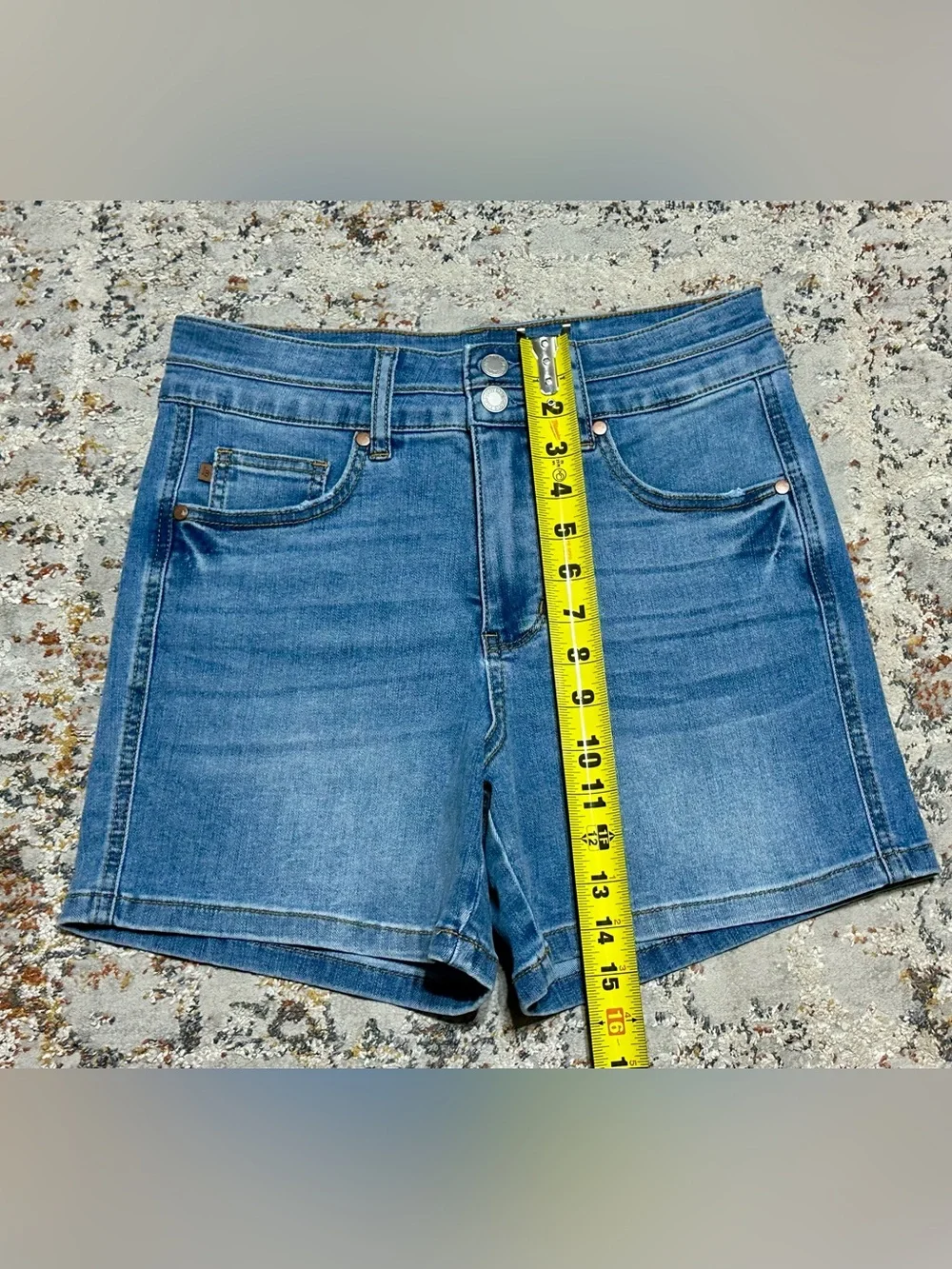 Judy Blue tummy control high rise shorts size Medium 6/8 double button
